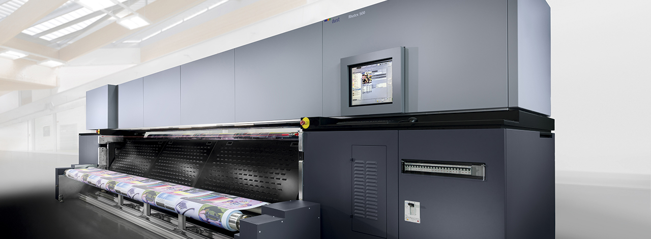 The industrial large format printer Durst Rhotex 500: for fabrics-based advertising and information media.